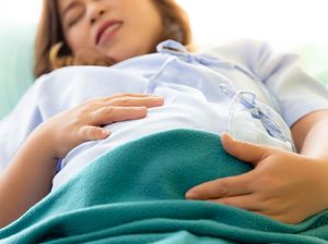 Penting! 7 Cara Mengejan yang Benar Saat Melahirkan