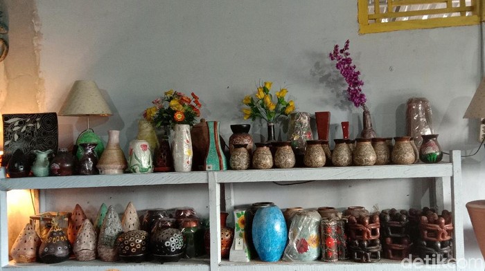 Kerajinan Tanah Liat