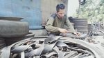 Keren! Ban Bekas Disulap Jadi Produk Mebel, Tembus AS-Prancis