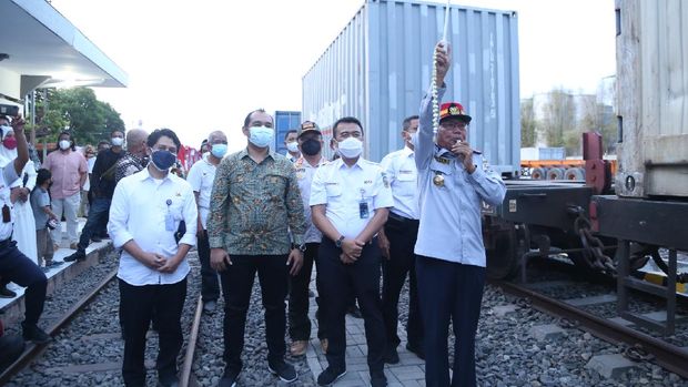 Kereta Api Barang dari Stasiun Indro Gresik Siap Beroperasi