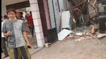 Potret Rumah Tertimpa Crane di Depok, Ada Bocah Tertimbun