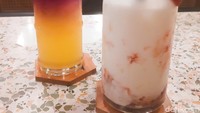 Selain kopi, La Isola juga memiliki menu minuman segar. Salah satu andalannya adalah Strawberry Latte. Foto: detikFood/Yenny Mustika Sari