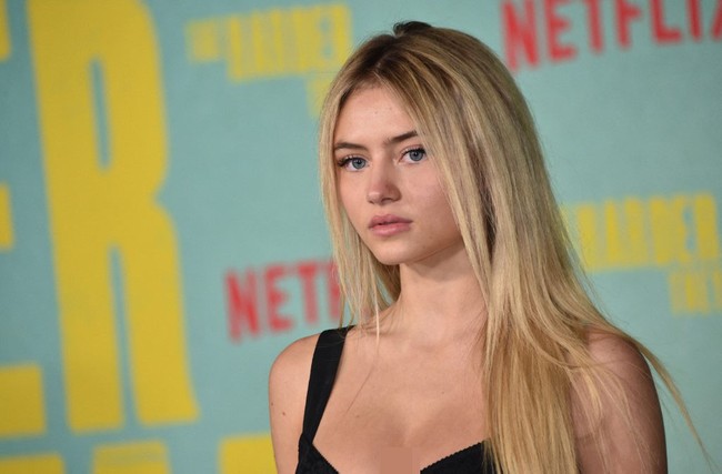 “Leni adalah anak kandungku. Tapi kami bertiga sepakat, akan lebih masuk akal jika Seal mengadopsinya karena seorang anak harus tumbuh besar di dalam sebuah keluarga,” ujar ayah kandung Leni, Flavio Briatore seperti dikutip Mail Online.  Foto: dok. AFP