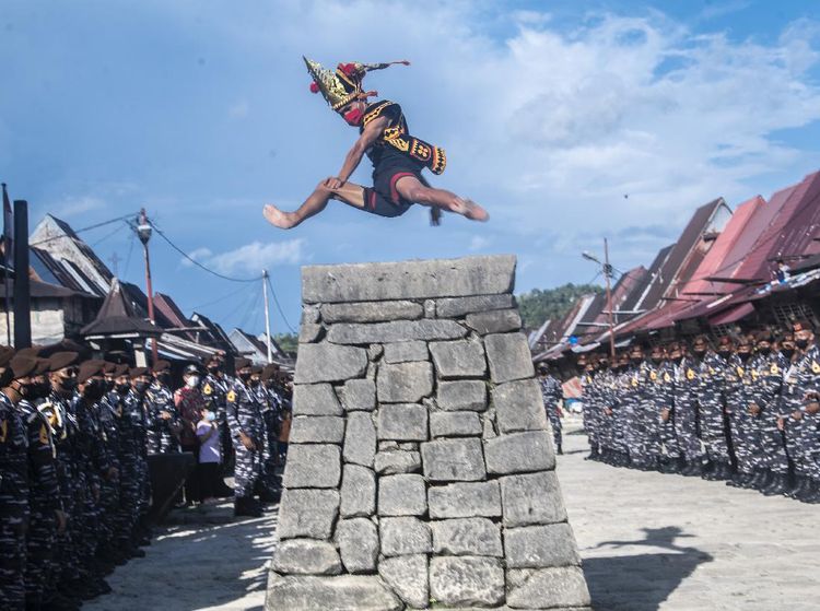 Lompat Batu Bawomataluo, Tradisi Unik di Nias Selatan