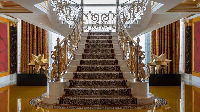 Megahnya Burj Al Arab Dubai