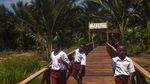 Melawat Kearifan Lokal Papua di Desa Wisata Kampung Yoboi