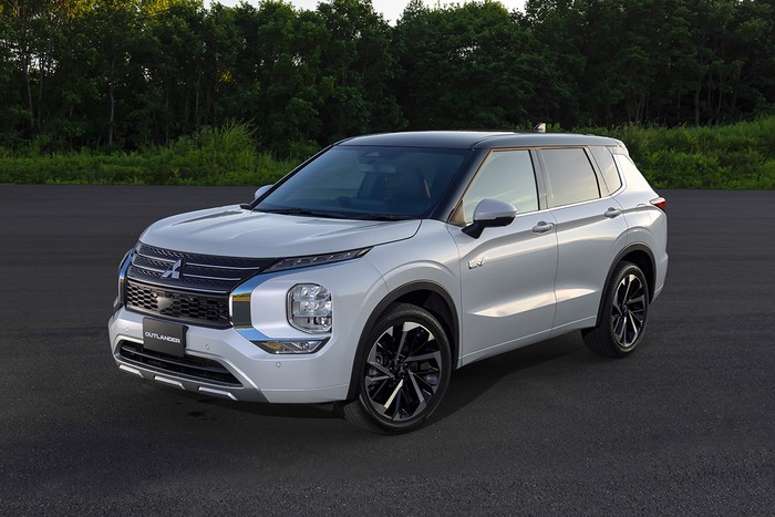 Mitsubishi All New Outlander PHEV 2023