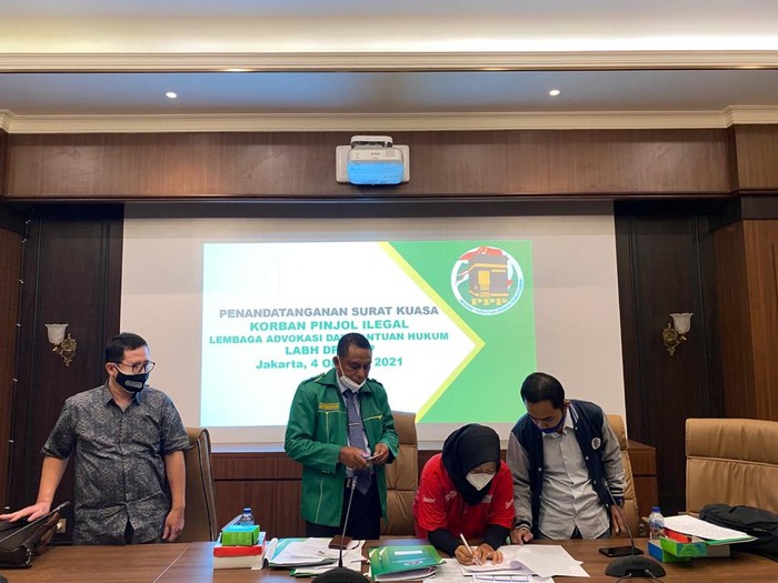 PPP Dampingi Korban Pinjol