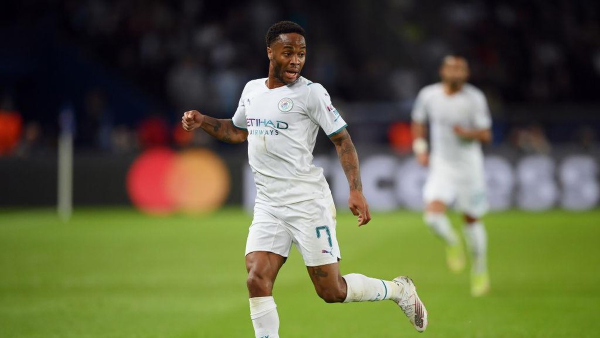 Raheem Sterling tertarik main di luar Premier League (Getty Images/Matthias Hangst)