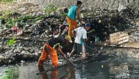 Sebelumnya keberadaan tumpukan sampah ini menimbulkan bau tak sedap.