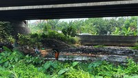 Aksi bersih-bersih ini juga untuk mengantisipasi banjir di kawasan tersebut.