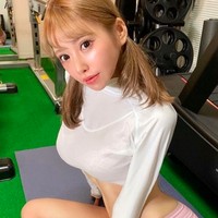 Sasaki pun memiliki body goals. Tidak hanya langsing, namun tubuhnya juga bugar karena rutin berolahraga. Foto: dok. Instagram/@____kisaki_____