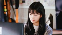Selain itu, KBS juga mengunggah foto-foto terbaru Cho Yi Hyun. Foto: (dok. ist)