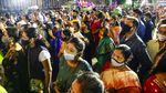 Nggak Ada Kapoknya Dihantam Tsunami COVID, India Bikin Kerumunan Lagi