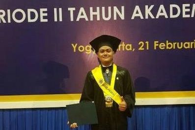 wisudawan termuda wisudawan termuda