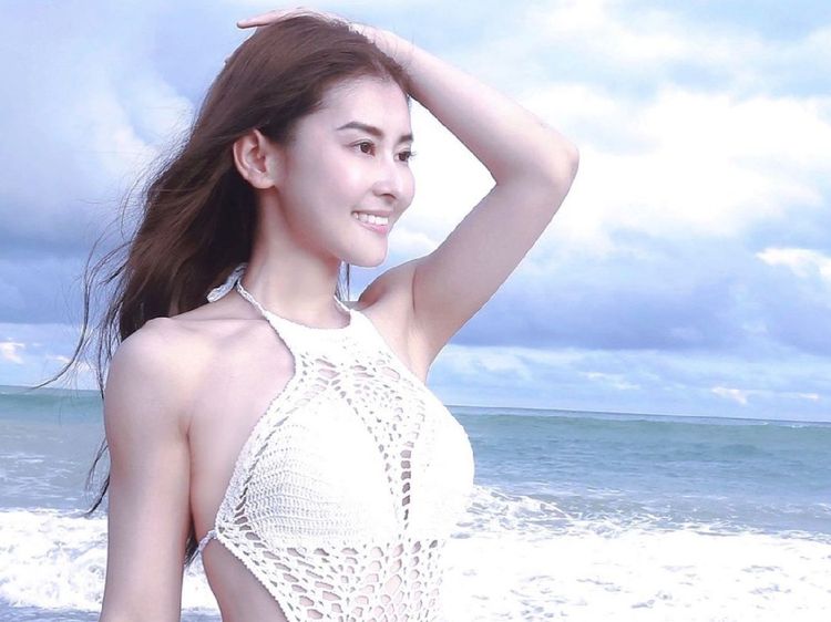 Tubuh Lentur Xia Miya Kembaran Cecilia Cheung