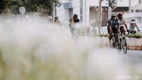 Penggemar sepeda balap (road bikers) mengaku senang dan bersyukur karena diperbolehkan melintas kembali.