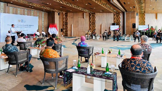 Jokowi Bertemu Bos BUMN (Laily Rachef Biro Pers Sekretariat Presiden)