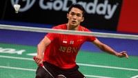 Laga berjalan tiga set lamanya dengan durasi 100 menit. Jonatan Christie menang 25-23, 15-21, 21-16 atas Antonsen (Badminton Photo)