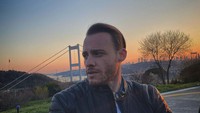 Kerem Bursin kerap memamerkan kemesraan di antara keduanya di laman Instagram pribadinya.  Foto: Kerem Bursin/ Instagram