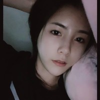 Ia pun meminta maaf kepada publik karena kasusnya. Yang bisa aku lakukan adalah minta maaf untuk semuanya. Jika aku dapat kesempatan lagi, aku ingin meminta maaf kepada teman-temanku waktu itu, kata Da Yeong. Foto: Instagram @davely___j