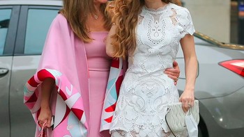 Melinda quality time bersama putrinya yang sebentar lagi akan hidup bersama Nayel Nassar. Foto: Daily Mail