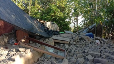 Potret Rumah Rusak-Tebing Longsor Dampak Gempa M 4,8 di Bali