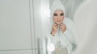 Perkenalan Ridho dan Syifa juga terbilang cukup singkat. Ridho DA mengaku mengenal Syifa sejak November tahun lalu dan langsung memutuskan untuk menikahinya pada Oktober 2021. Foto: dok. Alto Portraiture