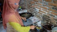 Fajar yang merupakan istri wakil bupati Kulon Progo berharap UMKM ini dapat terus berkembang dan produk olahannya bisa merambah pasar nasional. Kami berharap ini bisa berkembang ya, karena kita kan berdekatan dengan Borobudur, jadi mungkin bisa dipasarkan di Borobudur, agar bisa dirasakan para wisatawan di sana, sehingga potensi lokal kita dapat dikenal luas, ujarnya. 