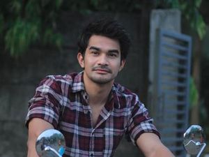 Wanita Idaman Lain Bikin Istri Gugat Cerai Tengku Tezi