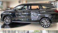 Makin santer tercium Toyota semakin dekat akan memperkenalkan Avanza terbaru, terlebih hari ini muncul Toyota Avanza terbaru tengah dipajang di dealer resmi Toyota dan ramai dibicarakan di media sosial. Foto: doc. Istimewa