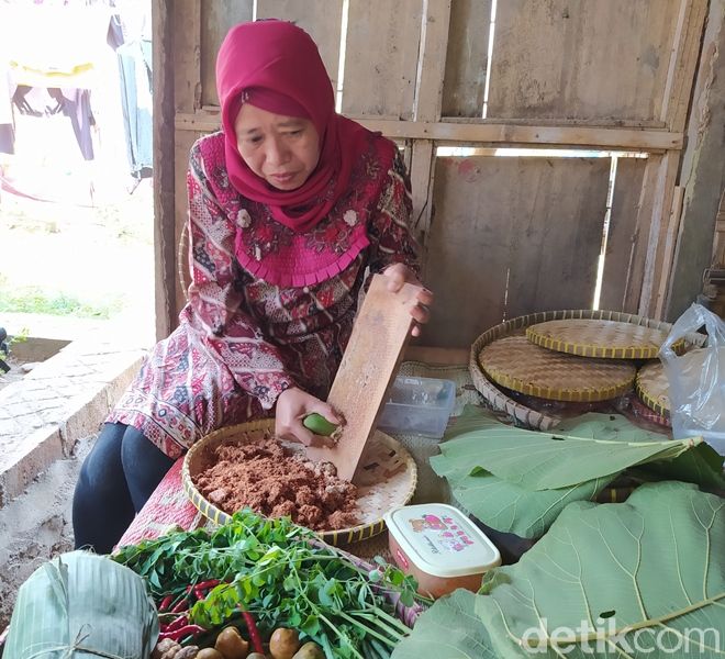 Unik Sedap! Pepes Bluluk Berbahan Bakal Buah Kelapa dari Borobudur