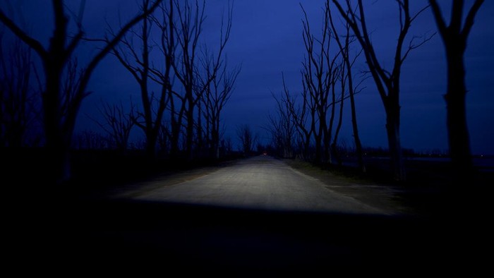Villa Epecuen, 'Kota Hantu' yang Dulunya Destinasi Populer di Argentina Suasana sunyi langsung merayap saat memasuki Villa Epecuen, Argentina. Bekas kota wisata yang sangat ramai ini ditinggalkan penduduknya lantaran danau garam merendam total, 1985.