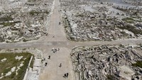 Villa Epecuen merupakan kota wisata yang dibangun pada tahun 1920an. Ia berada di samping danau garam yang pada 1985 merendam kota itu.
