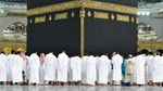 Arab Saudi Longgarkan Prokes, Salat di Masjidil Haram Bisa Rapat Lagi