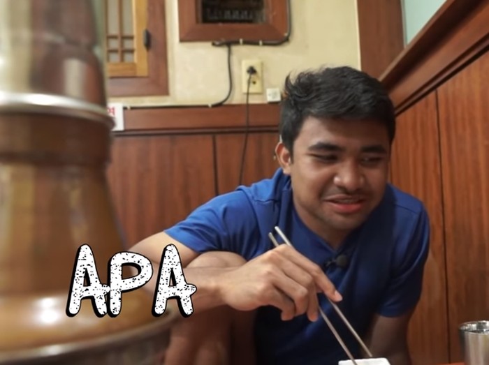 Asnawi Mangkualam Cobain Daging Sapi Mentah di Korea
