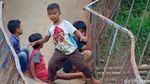 Bahaya! Jembatan Gantung di Pandeglang Ambruk