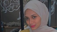 Danisa dan Tengku Tezi dikaruniai satu orang anak. Foto: Instagram Danisa Khairiyah