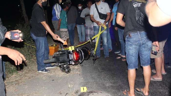 Diduga Mati Tidak Wajar Jasad Pemuda Kediri, Polisi Lakukan Olah TKP