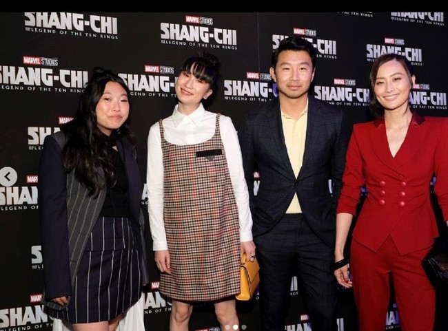 Dalam wawancara dengan Comicbook, Fala Chen mengungkapkan kisah di balik layar aktingnya sebagai Ying Li. Aktris 39 tahun itu mengaku menjalani berbagai latihan bela diri. Namun yang paling banyak dilakukannya adalah latihan tai chi. Foto: Dok. Instagram