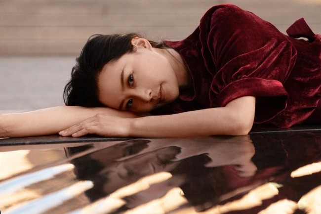 Fala Chen termasuk murid yang pintar semasa sekolah. Dia lulus dengan nilai top 10 di sekolahnya. Setelah lulus SMA, Fala meneruskan pendidikan di Goizueta Business School, Universitas Emory, jurusan bisnis internasional dan marketing. Foto: Dok. Instagram