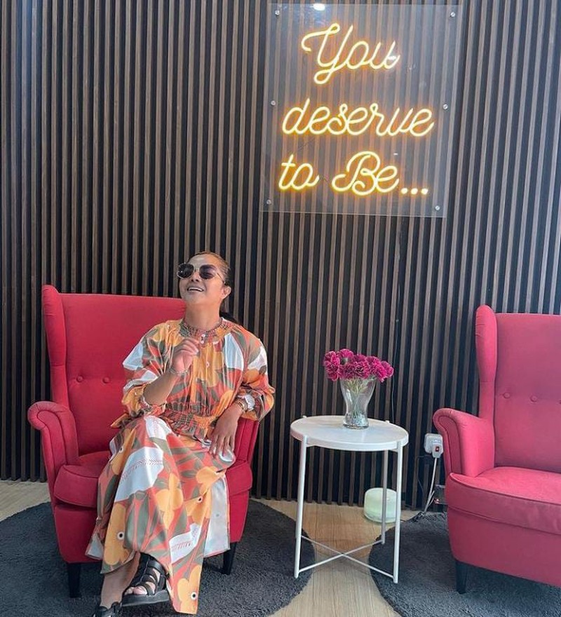 Potret Viens Tasman, Ibu Rachel Vennya Saat Hangout Bersama Cucu