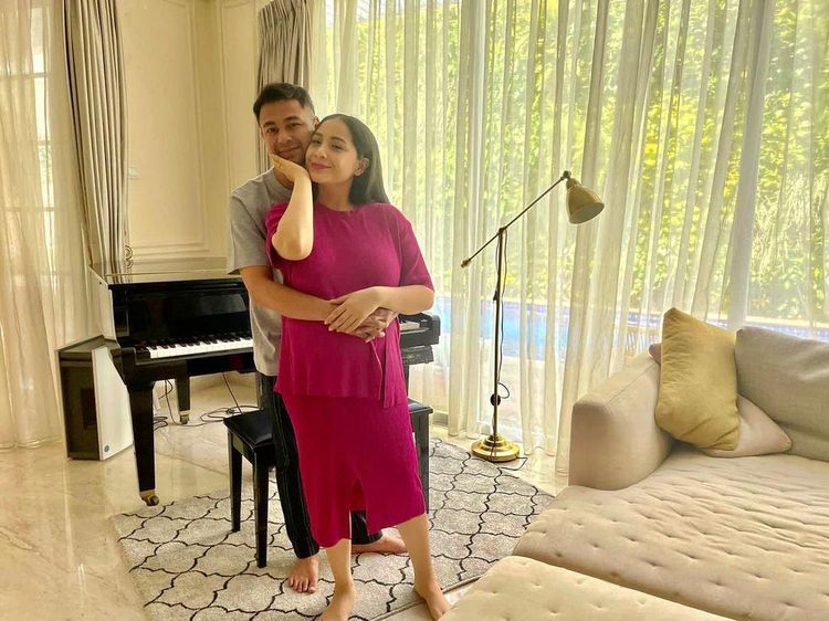7 Baju Hamil Nagita Slavina Ini Bikin Melongo, Ada yang Harganya Rp 65 Juta