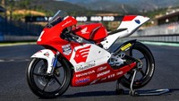 Honda NSF250R bertenagakan mesin 4-tak berpendingin cairan, silinder tunggal, dengan bore dan stroke 78,0 x 52,2 mm. Adapun kapasitas mesin motor ini adalah 249,3 cc, DOHC, dengan rasio kompresi 12.3: 1. Foto: Dok. Asia Talent Cup (ATC)