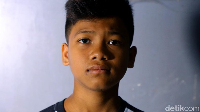 Kisah Gibran Bocah yang Hilang 6 Hari di Gunung Guntur M. Gibran Arrasyid (13) adalah pendaki yang hilang secara misterius di Gunung Guntur Garut pada tanggal (19/9) dan baru ditemukan 6 hari kemudian.