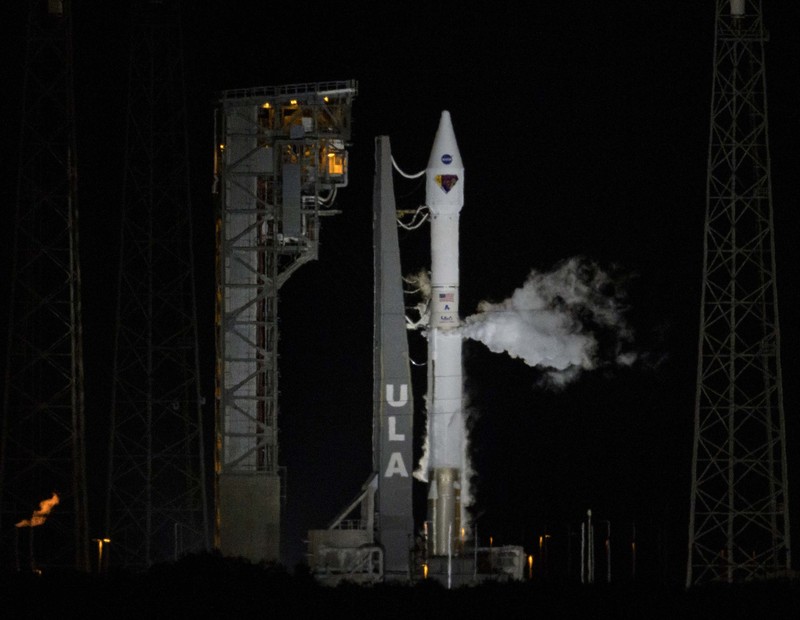 A United Launch Alliance Atlas V rocket with the Lucy spacecraft aboard launches from Space Launch Complex 41, Saturday, Oct. 16, 2021, at Cape Canaveral Space Force Station in Florida. (Chasity Maynard/Orlando Sentinel via AP)
