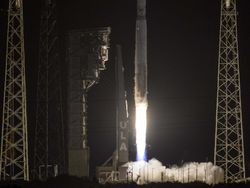 Lucy Diluncurkan untuk Pelajari Asteroid Trojan