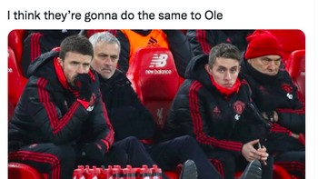 Dulu MU memecat Jose Mourinho usai dikandaskan Liverpool. Laga selanjutnya MU adalah lawan Liverpool. Apakah juga akan menjadi akhir dari Ole? Foto: Twitter