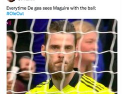 MU Dihajar, Ole dan Maguire Jadi Olok-olokan Netizen