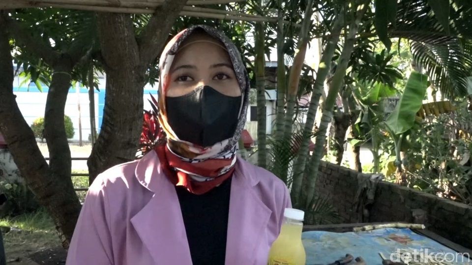 Mengajak Anak Punk, Ibu Rumahtangga Ini Sukses Raup Cuan Jualan Sari Tebu